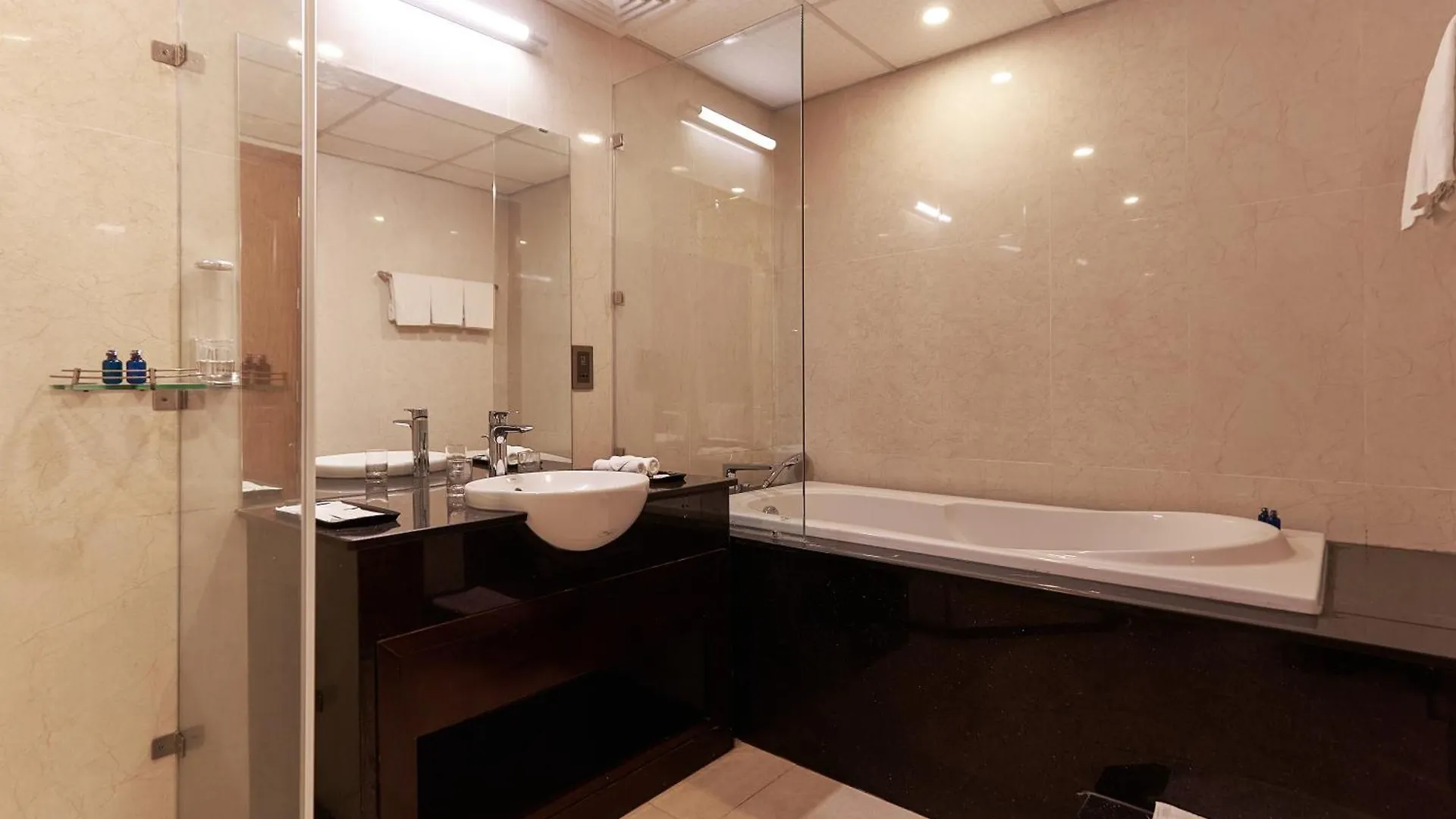 Hotel Mercury Apartment Danang