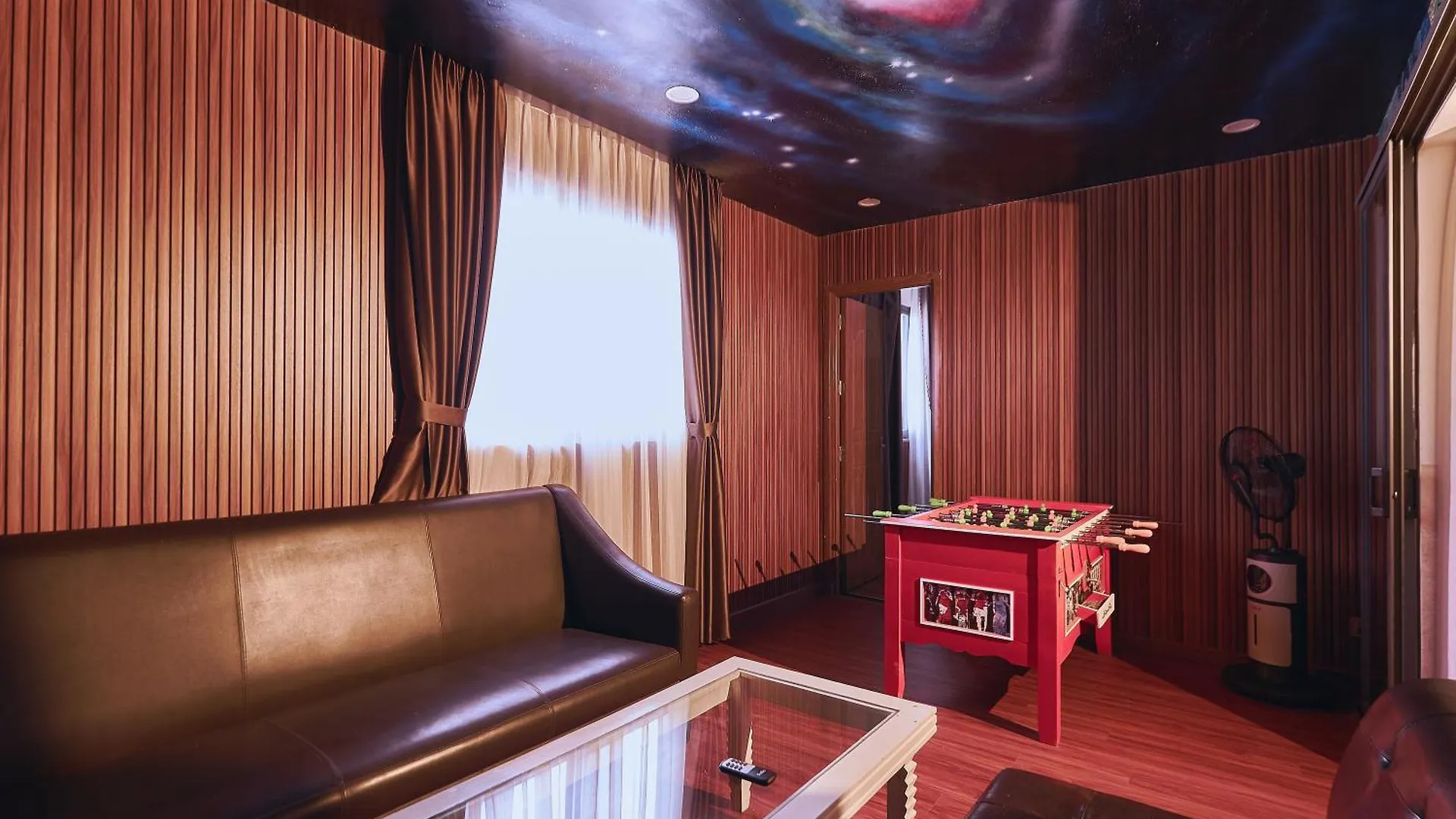 *** Hotel Mercury Apartment Danang Vietnam