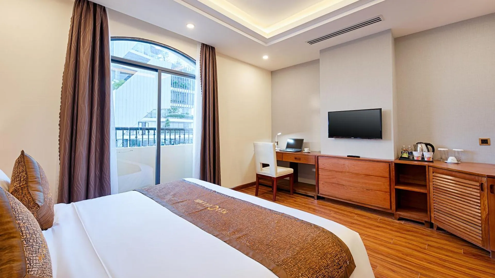 Mercury Apartment Danang Hotel