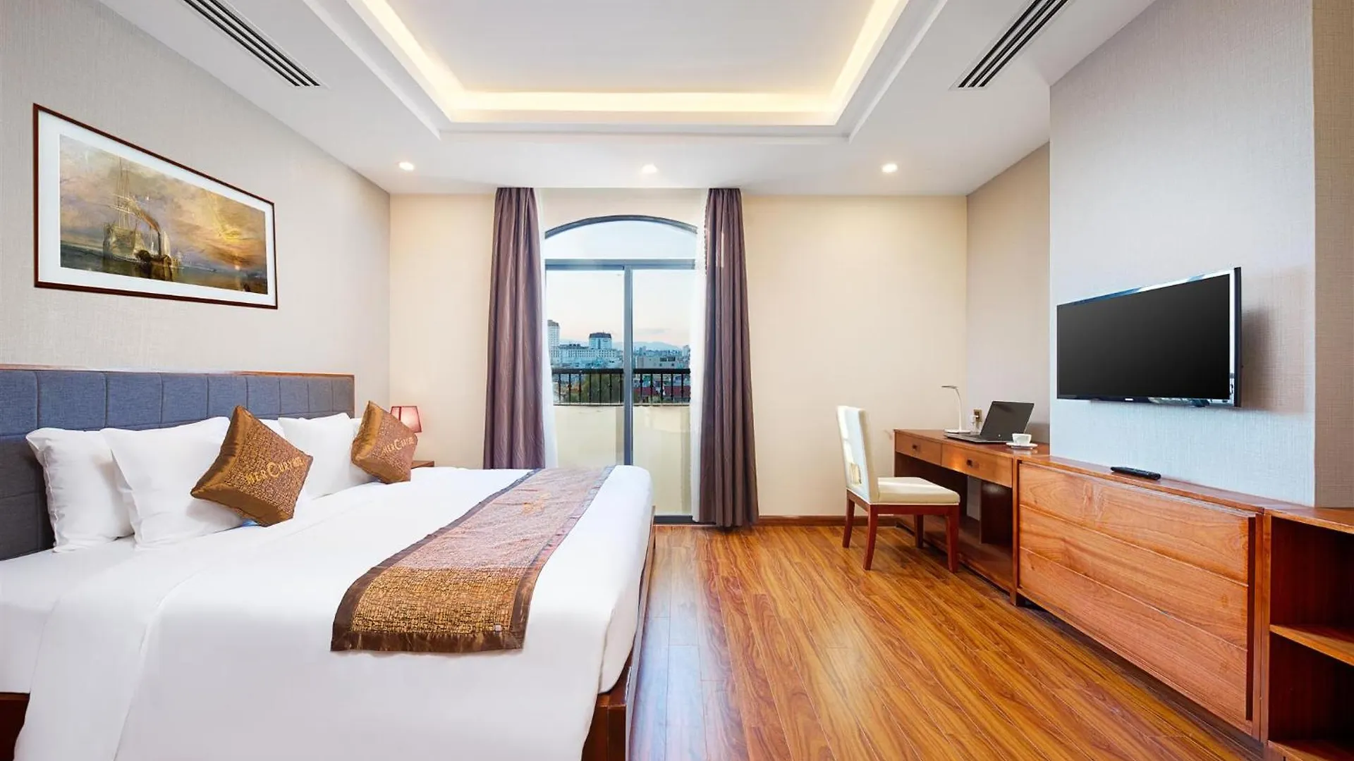 Mercury Apartment Danang Hotel