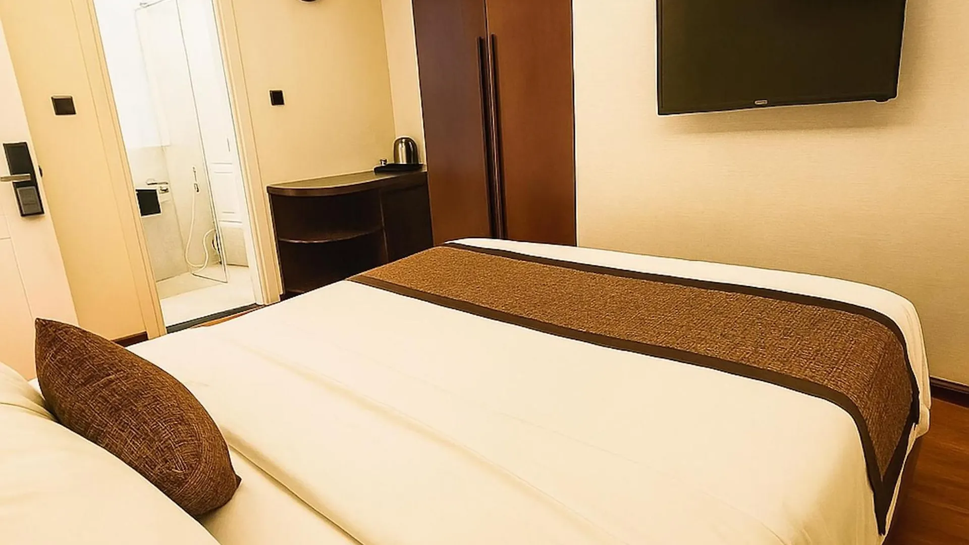 Mercury Apartment Danang 3*, Da Nang